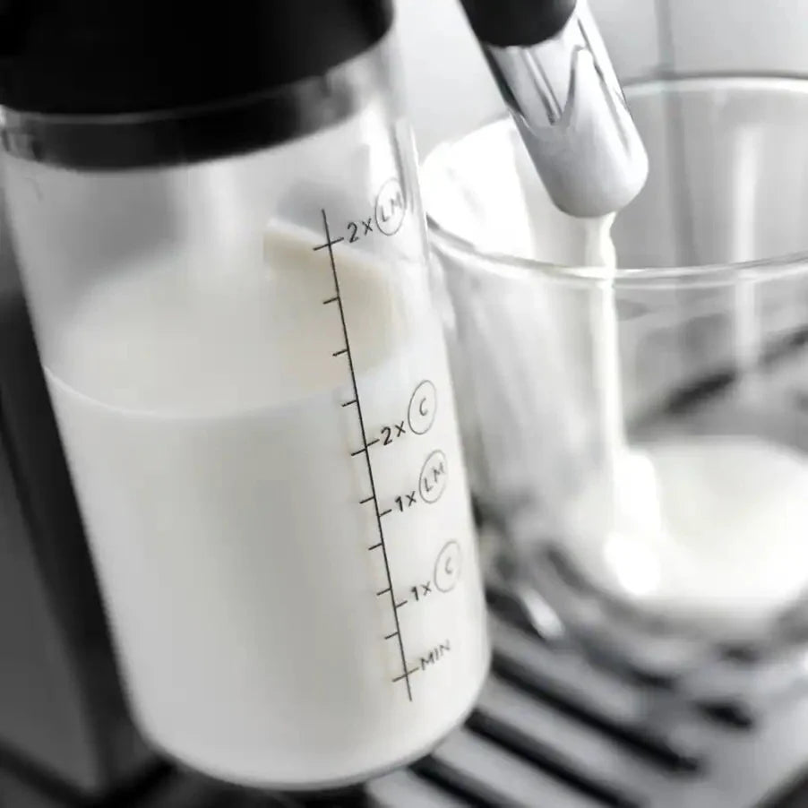 De'Longhl Magnifica Evo ECAM292.81.SB Fully Automatic Coffee Machine with Milk System